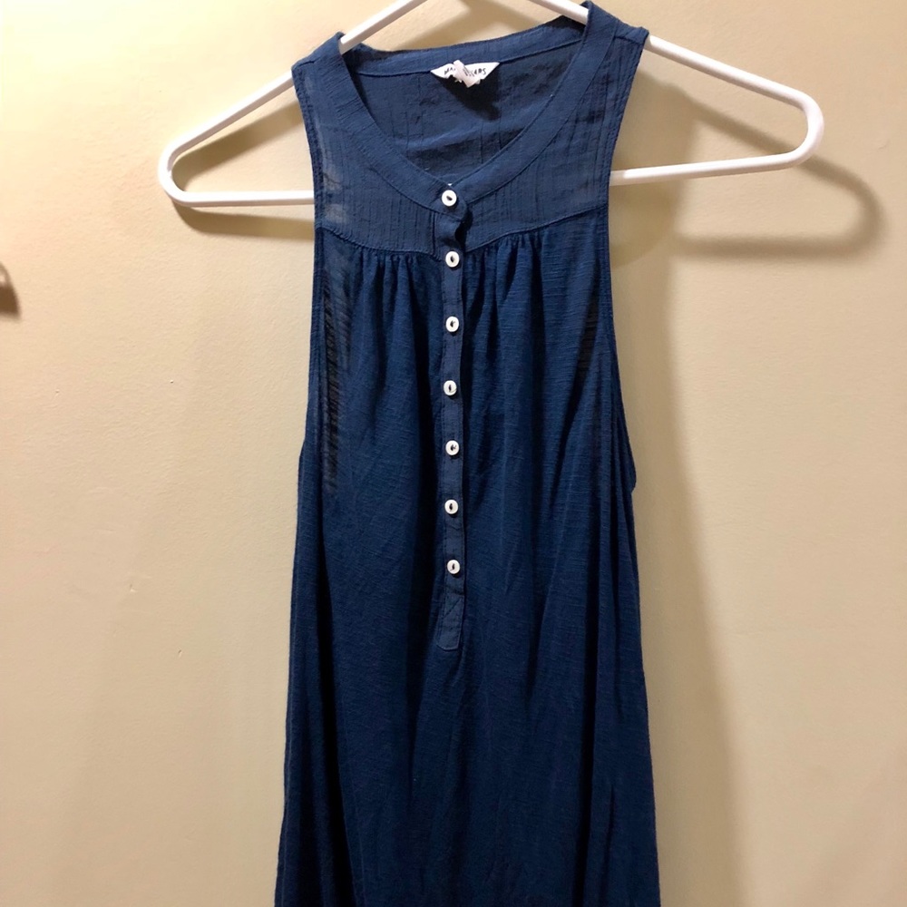 flowy button up tank🦋